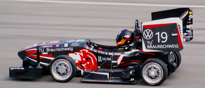 Exkursion der Klasse 9A zum Forschungsinstitut für Fahrzeugtechnik